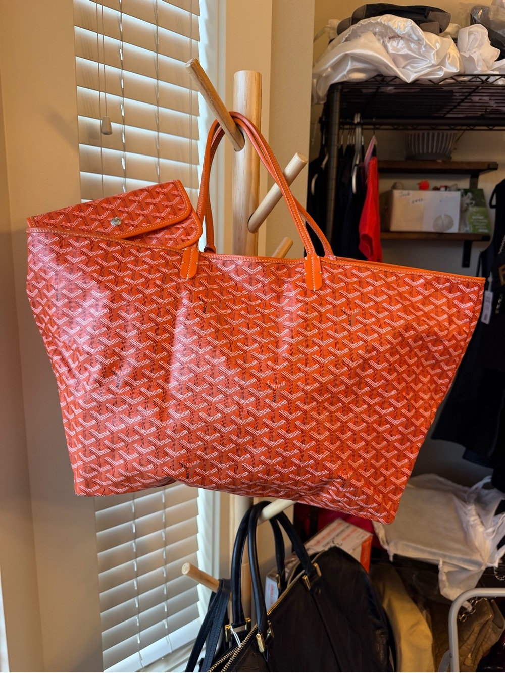 Goyard St Louis GM Orange-Red Chevron Tote with Matching Pouch - Picture 2 of 3